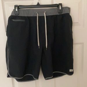 Vuori Banks shorts Men’s XL 7.5” inseam